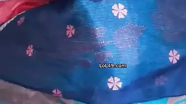Boob press over bra and bhabhi sucking devar dick
