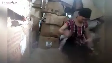 Naughty Desi Bhabhi Knows How To Get A Sex Discount