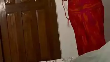 Huge tits MILF pics and nude videos before viral sex